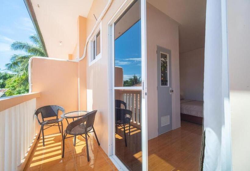 اتاق استاندارد با چشمانداز باغ, Smak S