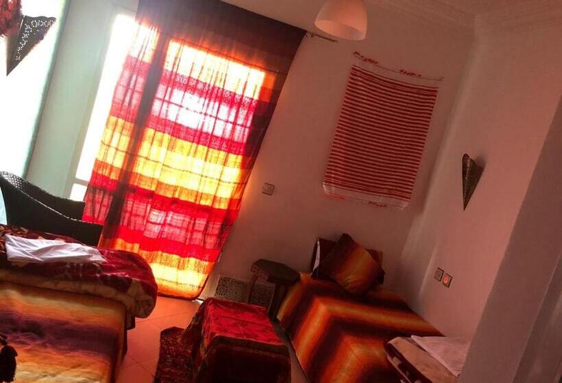 Номер Стандарт Вид на Бассейн, Reda Land