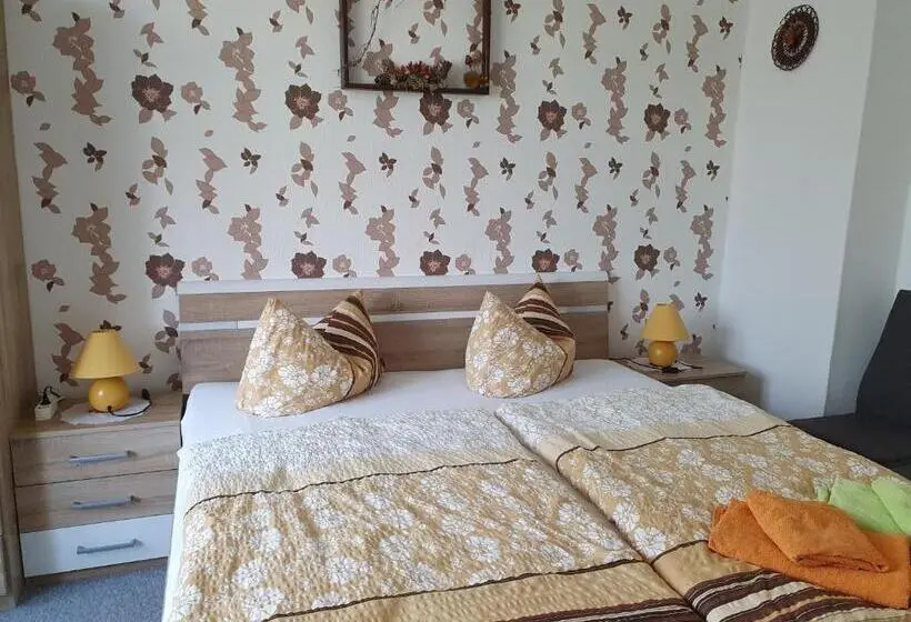 Standard room with outdoor bath, Pension Edelweiß