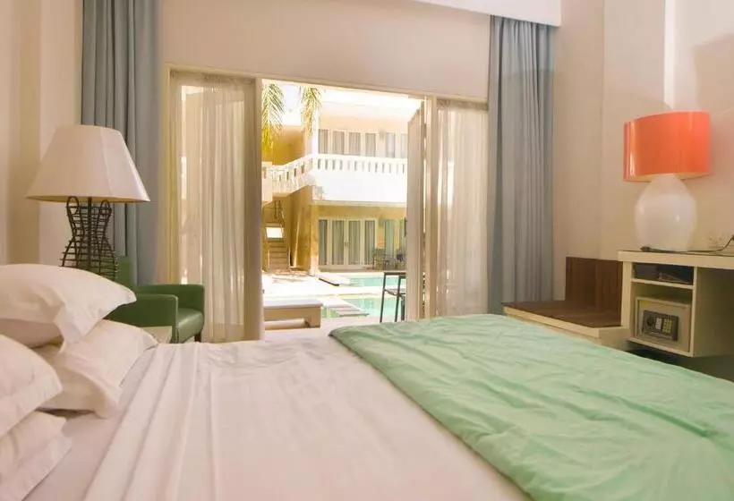 اتاق لوکس, Bali Court Hotel & Apartment