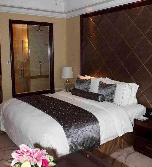 디럭스 룸, Liaoning International