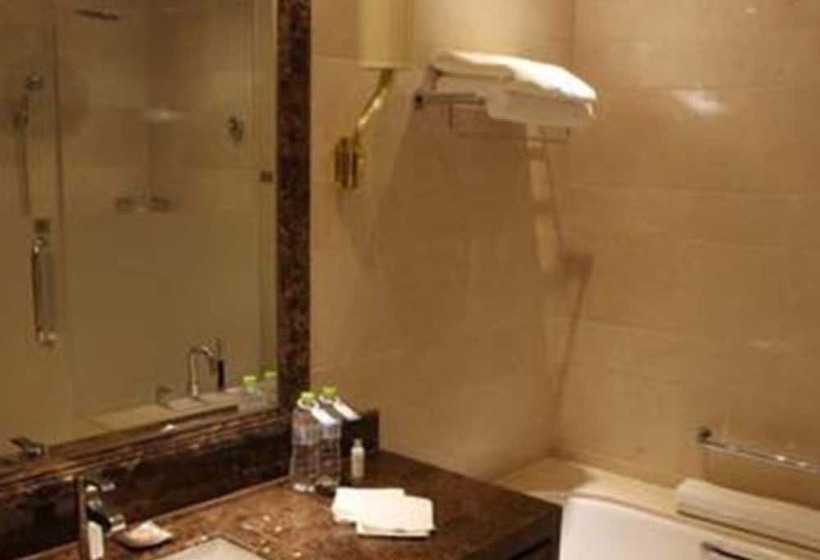 수피리어 룸, Liaoning International