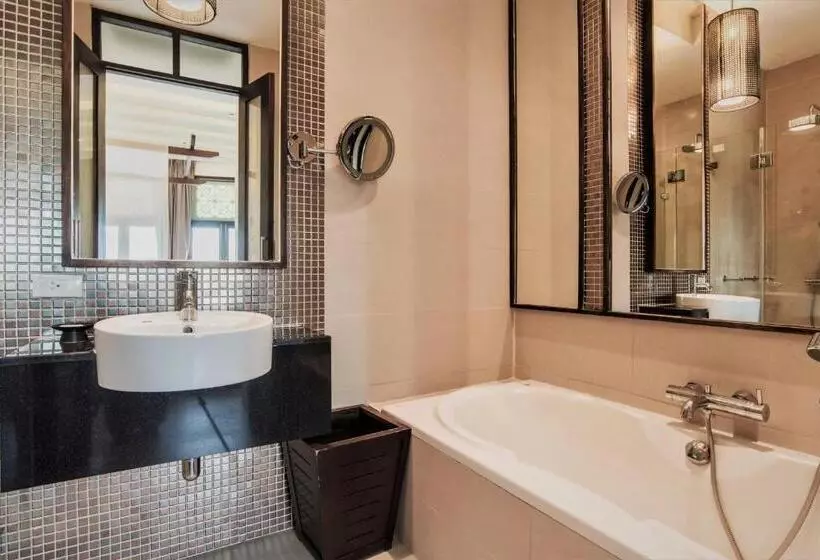 اتاق لوکس, De Chai Colonial Hotel & Spa   Sha Plus