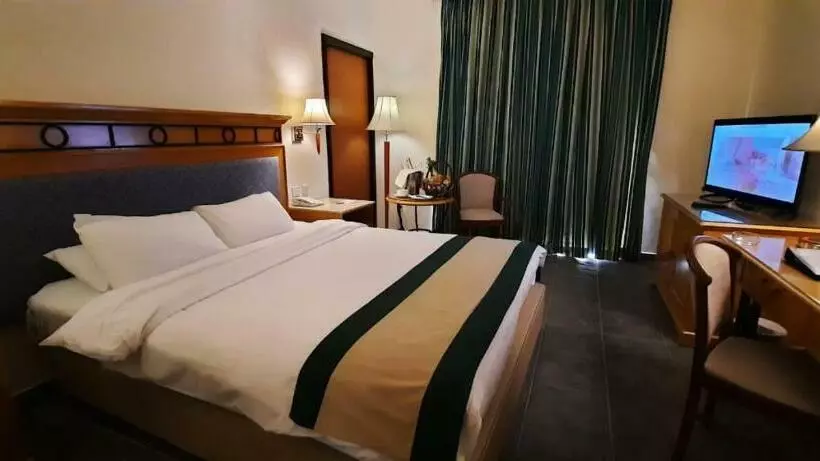 اتاق استاندارد با چشم‌انداز دریا, Dead Sea Spa