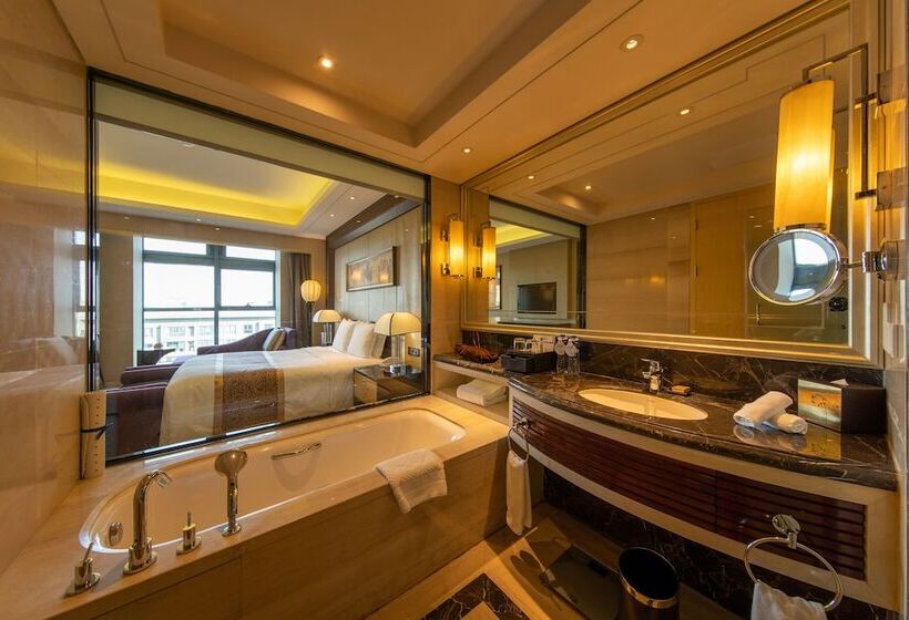 Номер Executive, Hilton Xi An