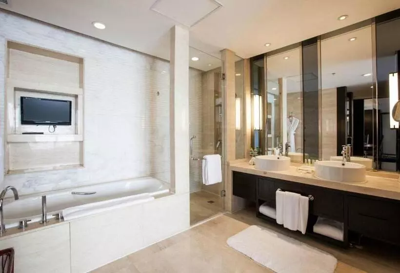 Sviitti, Holiday Inn Beijing Focus Square, An Ihg