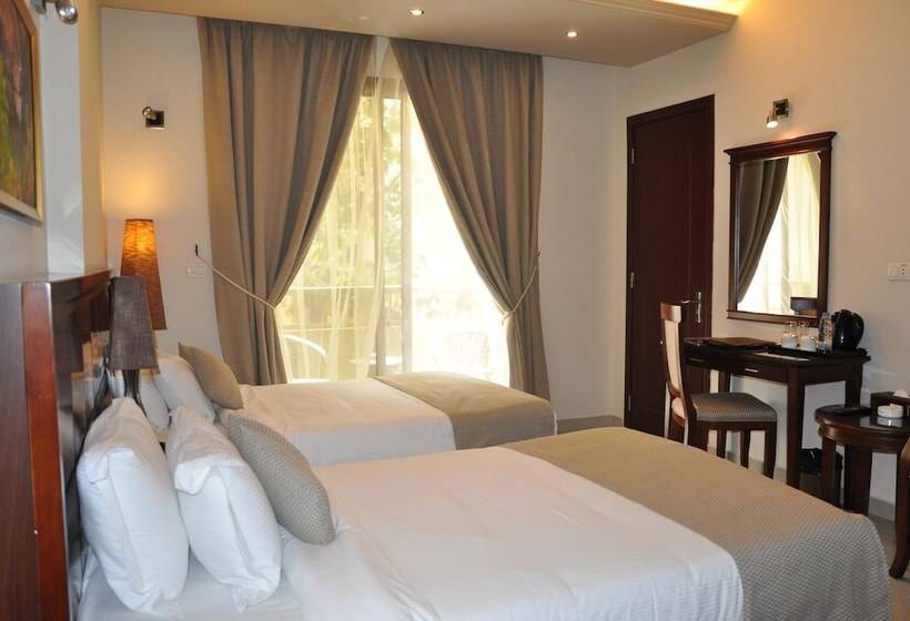 Номер Deluxe, Midtown Hotel & Suites