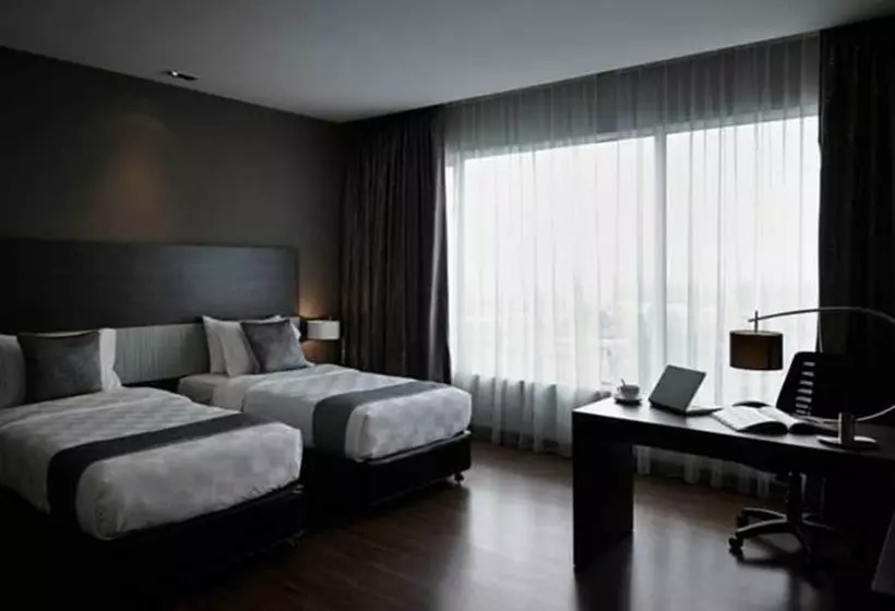 Deluxe Rum, Pullman Kuching