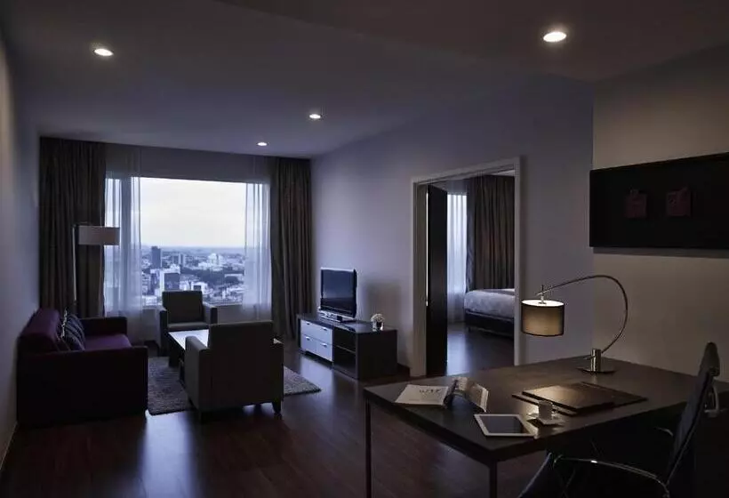 Executive Svit, Pullman Kuching
