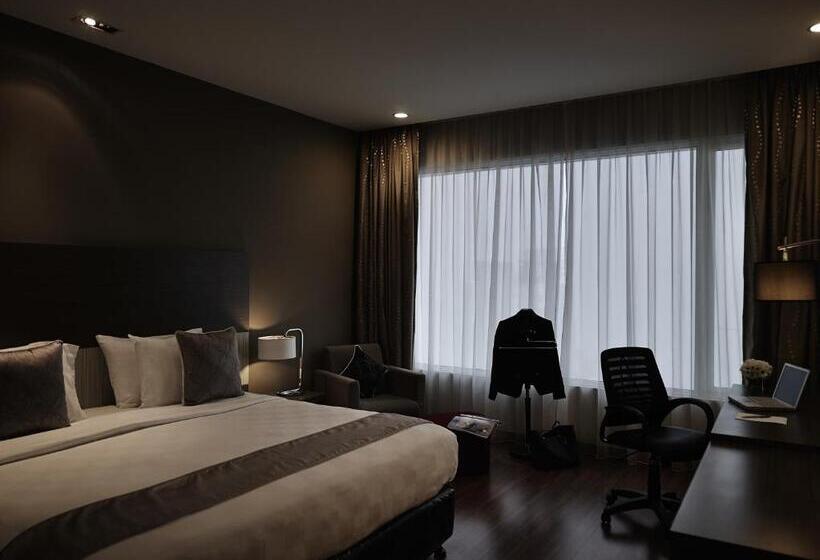 이그제큐티브 룸 킹사이즈 침대, Pullman Kuching