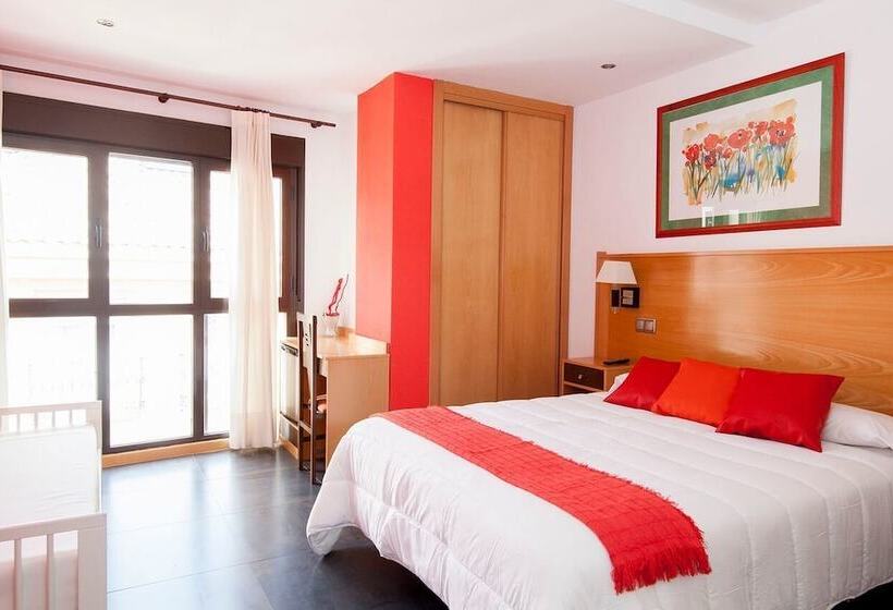Habitación Triple Estándar, Real De Illescas