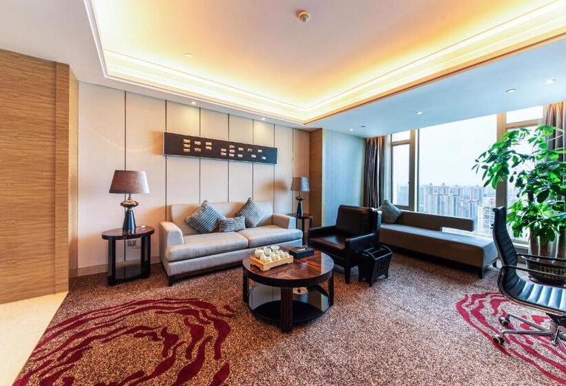 سوییت لوکس, Shenzhen Langyue International