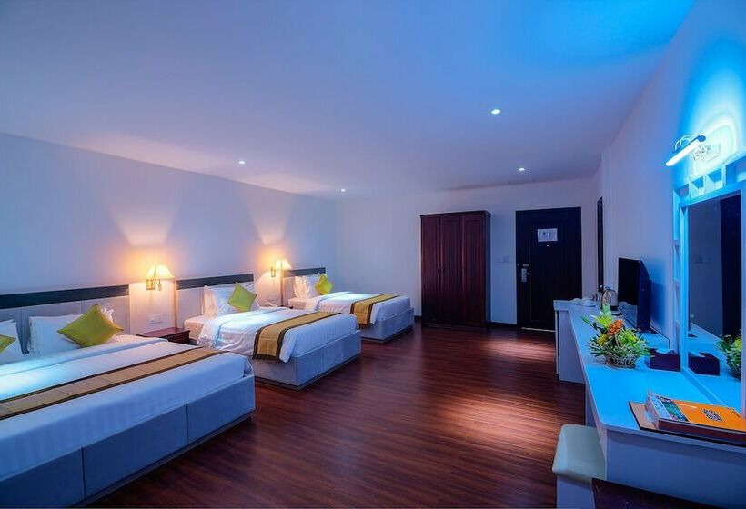 Deluxe Triple Room, Starry Angkor