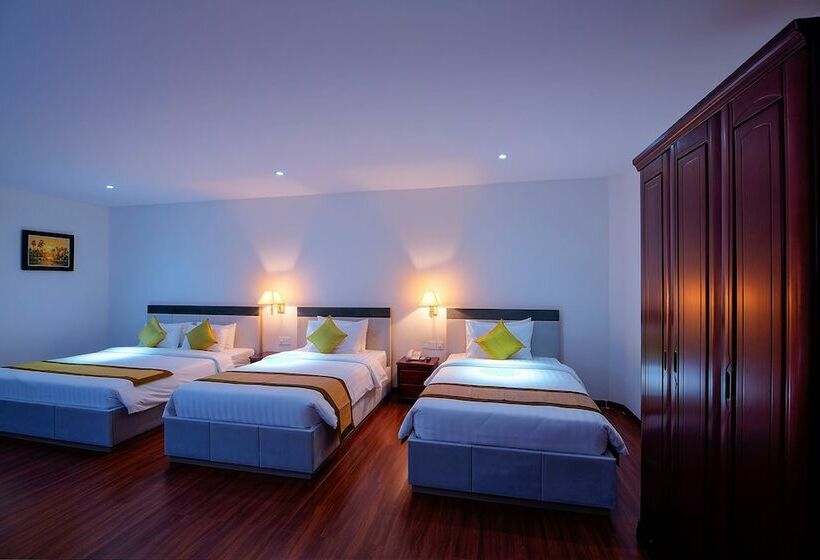 غرفة ديلوكس ثلاثية, Starry Angkor