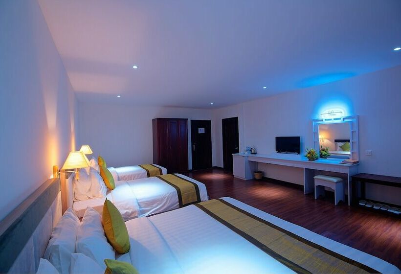 غرفة ديلوكس ثلاثية, Starry Angkor