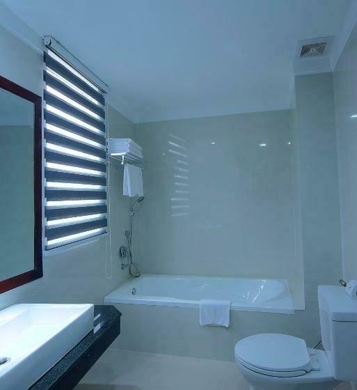 غرفة عائلية, Starry Angkor