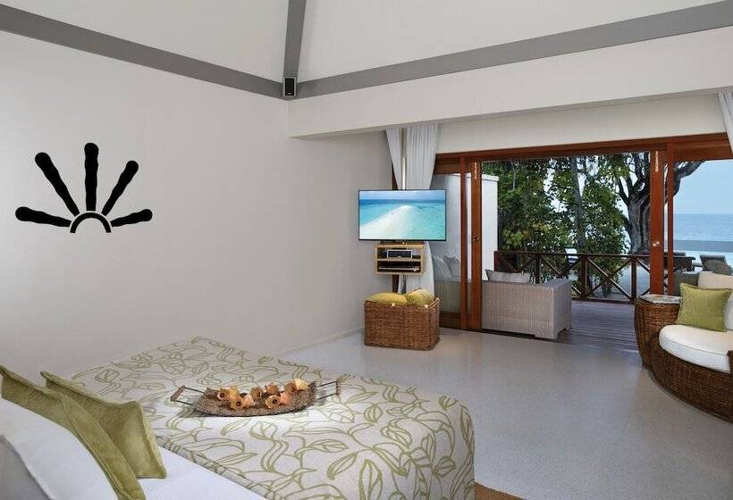 ویلای لوکس 1 خوابه, Taj Coral Reef Resort & Spa