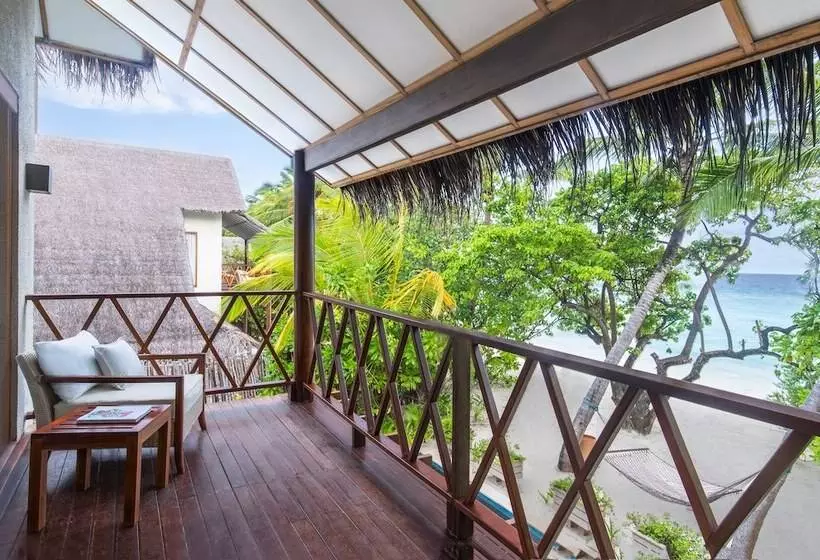 سوئیت ریاست جمهوری 2 خوابه, Taj Coral Reef Resort & Spa