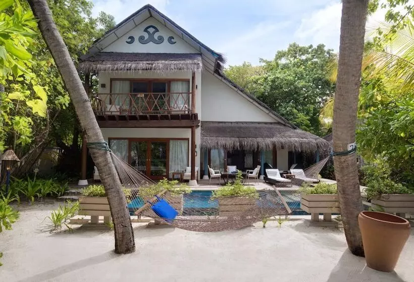 سوئیت ریاست جمهوری 2 خوابه, Taj Coral Reef Resort & Spa