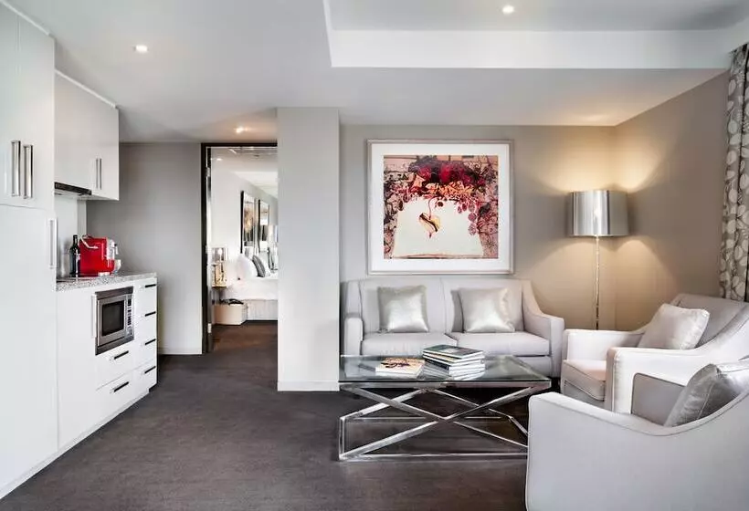 デラックススイート, The Olsen Melbourne  Art Series