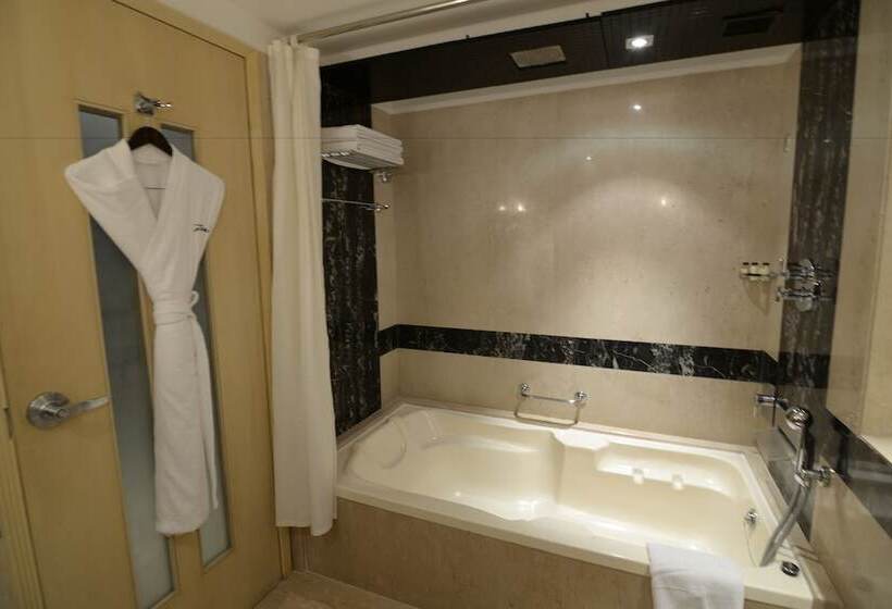 클럽 룸, The Zuri Whitefield, Bangalore