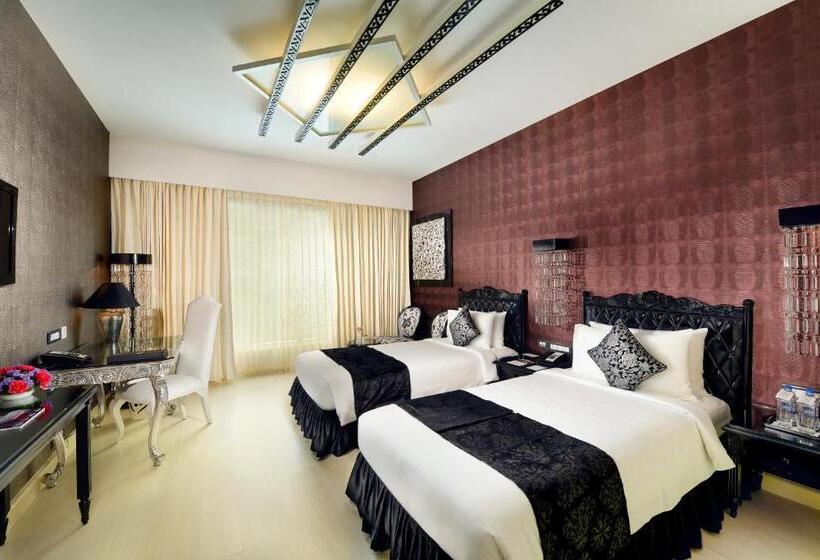 اتاق کلاب, The Zuri Whitefield, Bangalore