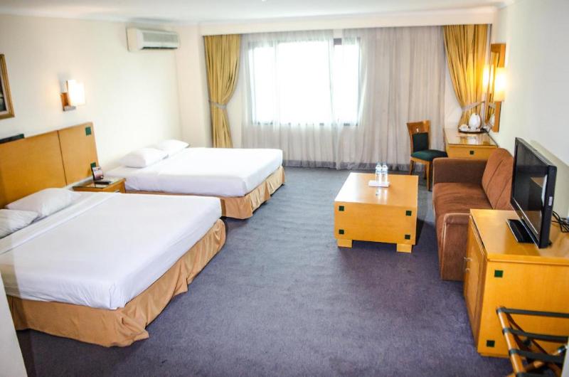 Quarto Familiar, Mega Anggrek Hotel Jakarta Slipi