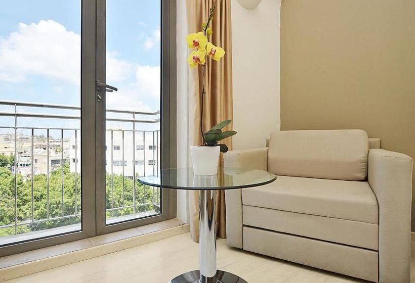 Standard Room with Views