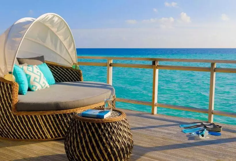 ویلای 1 خوابه, Velassaru Maldives