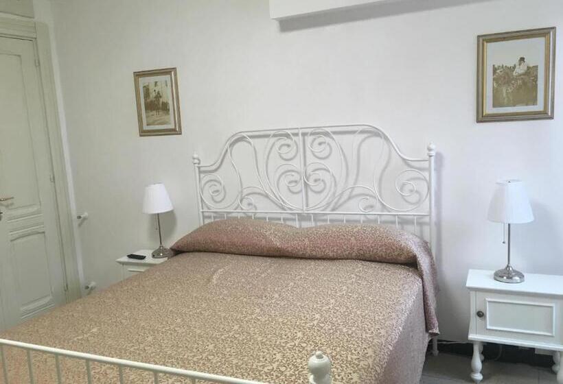 Номер Стандарт, B&b Juighissa Leonora