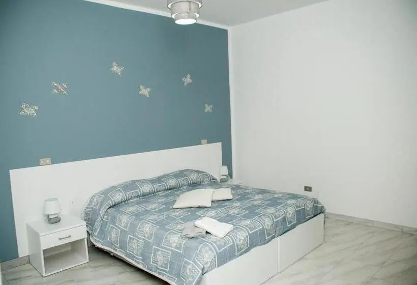 スタンダード4人部屋, Bed And Breakfast Champagne