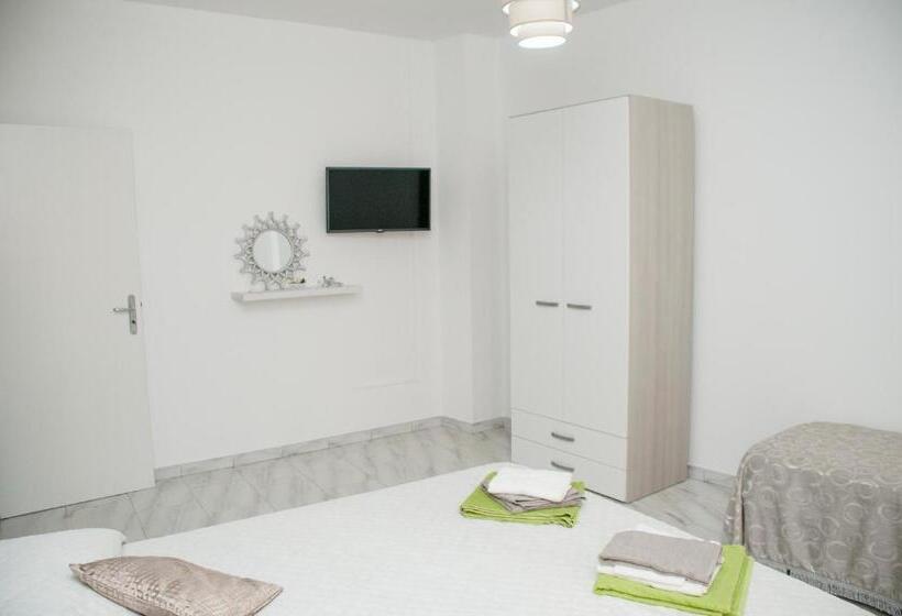 标准三人间, Bed And Breakfast Champagne