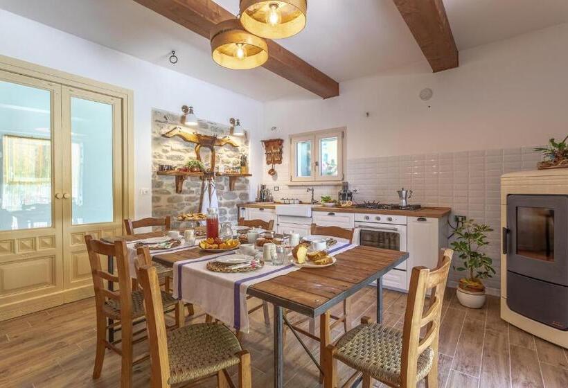 Номер Стандарт Вид на Сад, Panfilo Farmhouse