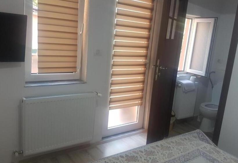 غرفة قياسية ثلاثية, Casa Magnolia