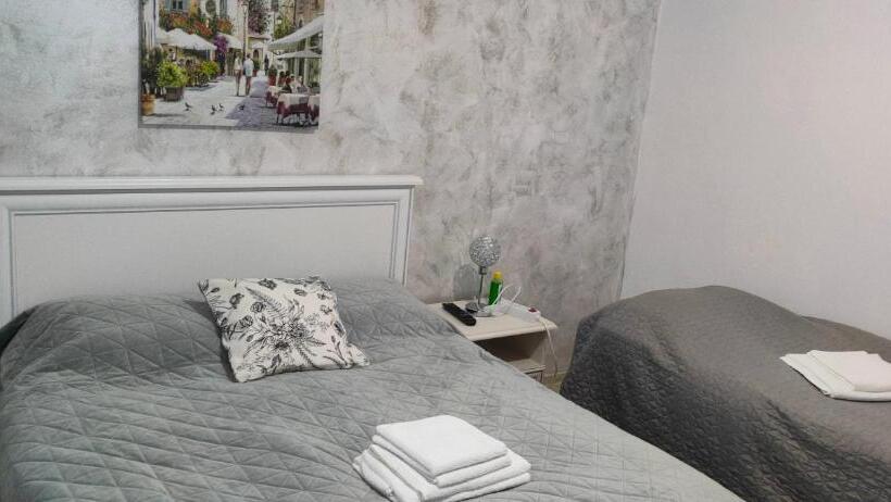 غرفة قياسية ثلاثية, Casa Magnolia