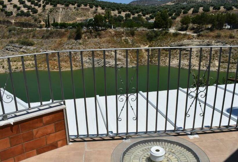 חדר סטנדרט עם טרסה, Iznájar Suites