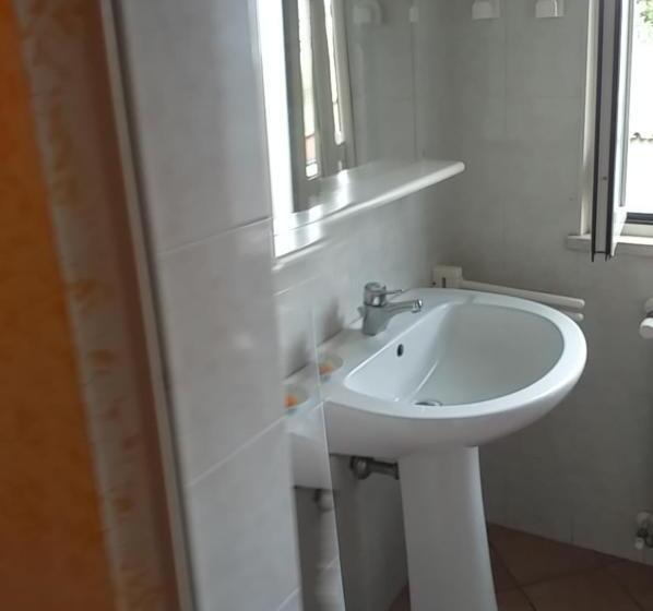 اتاق استاندارد, Mirella S House Viaverona