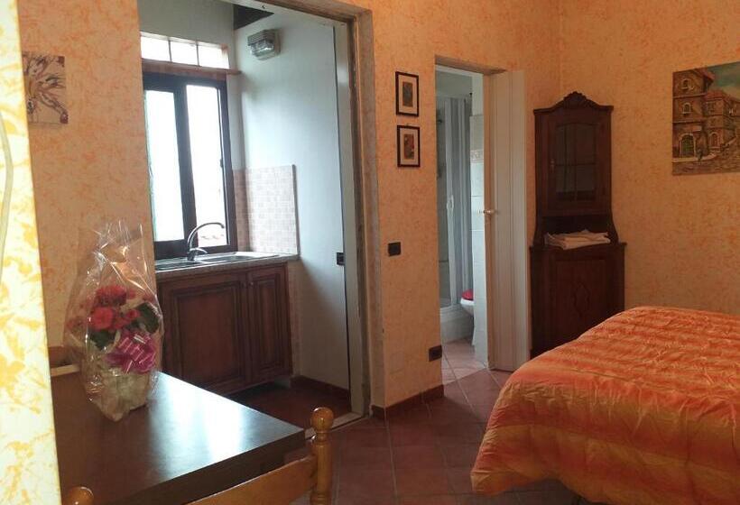 اتاق استاندارد, Mirella S House Viaverona