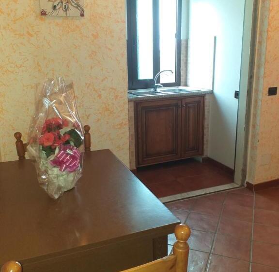 اتاق استاندارد, Mirella S House Viaverona