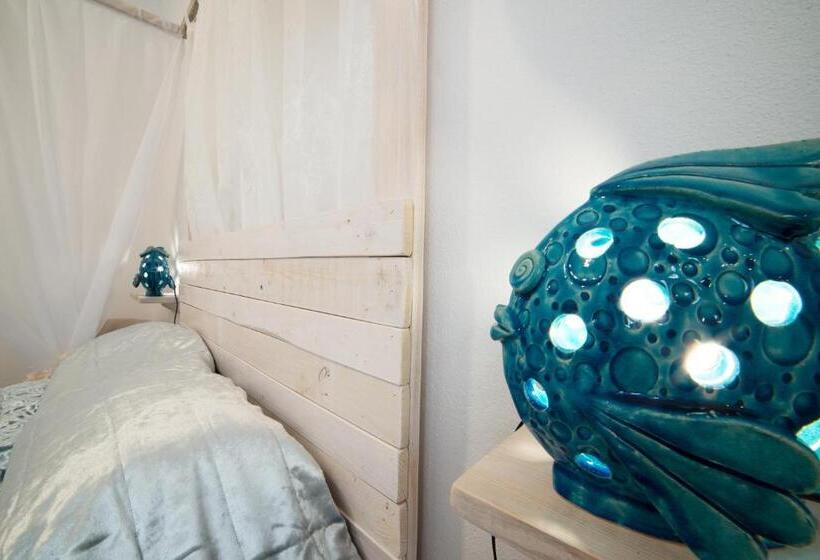 اتاق استاندارد, O Quintal Guesthouse