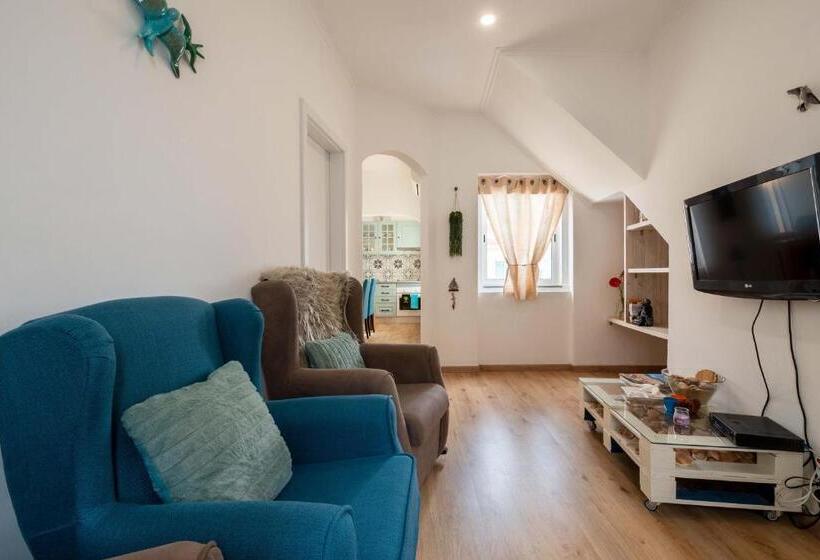 استودیو خانوادگی, O Quintal Guesthouse