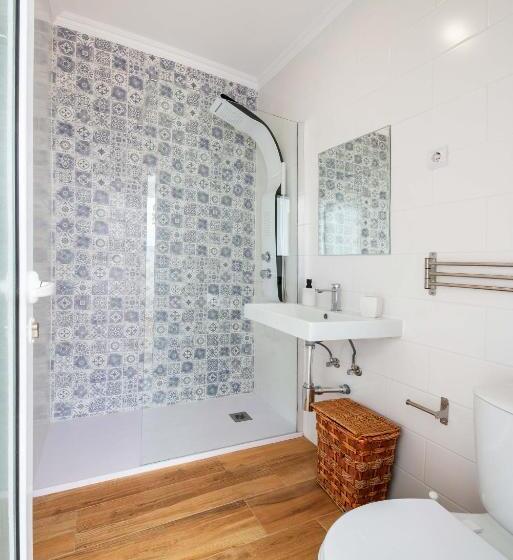 استودیو خانوادگی, O Quintal Guesthouse