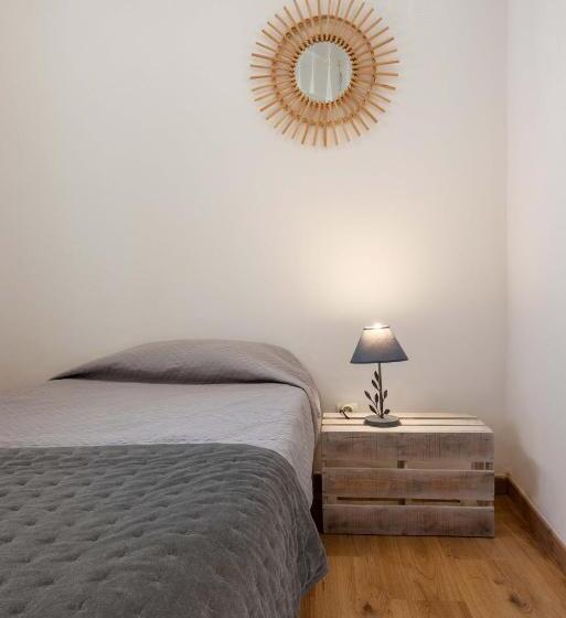 استودیو خانوادگی, O Quintal Guesthouse