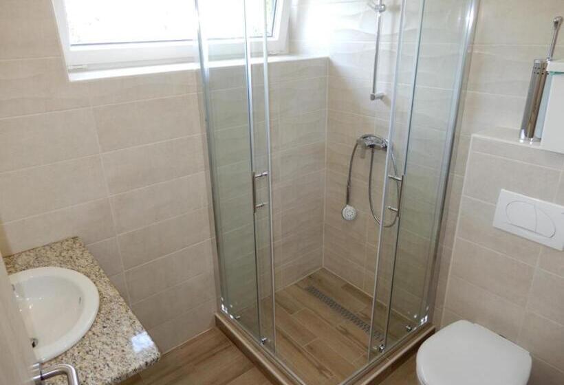 스탠다드 룸, Rómahegy Rendezvényház