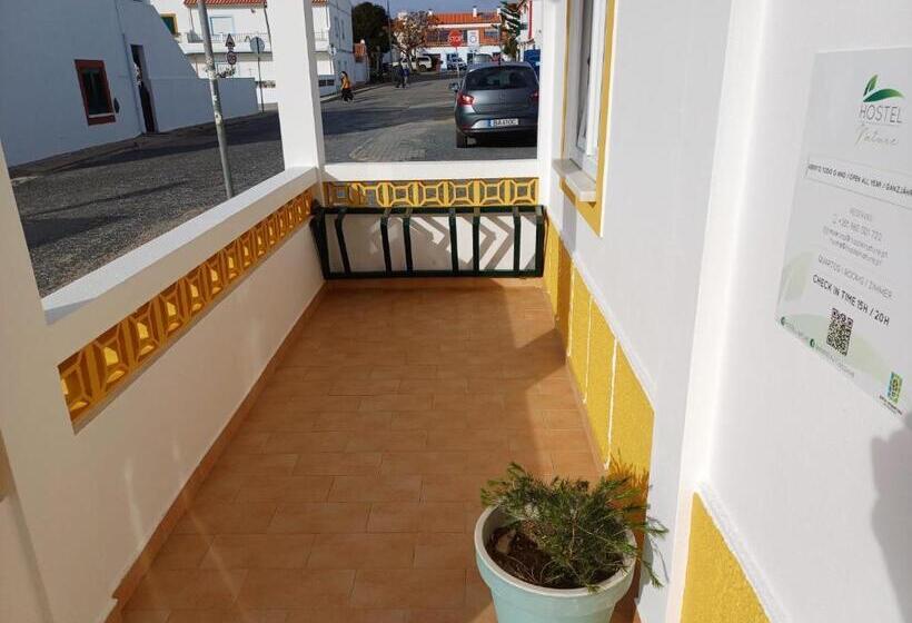 تختخواب در اتاق مشترک, Hostel Nature