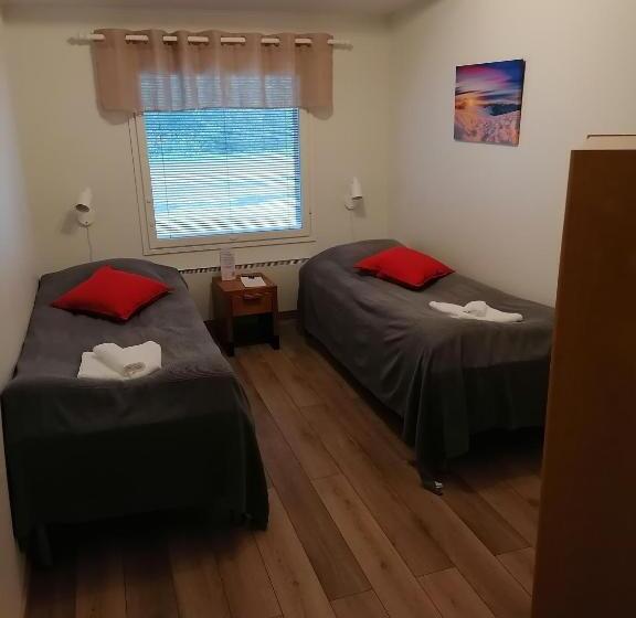 חדר סטנדרט חדר אמבטיה משותף, Hostel Tikka