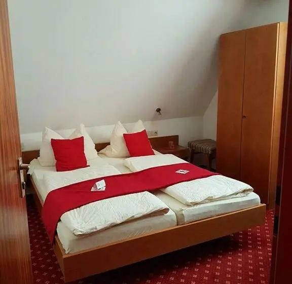 Quarto Basic, Traube