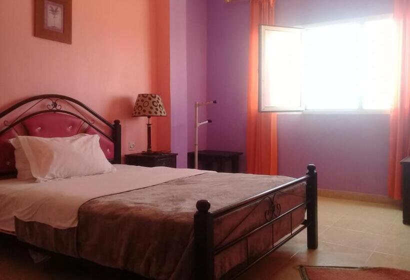 غرفة قياسية مطلّة علي البحر, Hôtel La Corniche