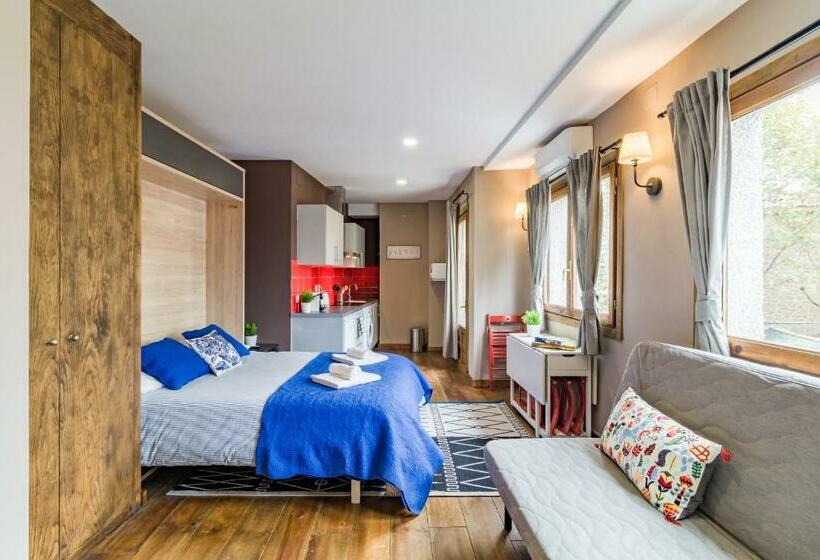 استودیوی استاندارد, La Arbolada