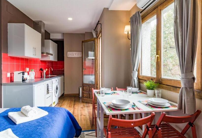 استودیوی استاندارد, La Arbolada